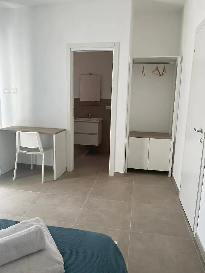 Aeroporto Katanè Rooms Aeroporto di Catania Fontana Rossa Affittacamere